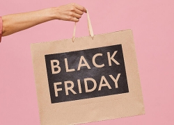 جشنوارههای رنگی در «بلک فرایدی» اصفهانی جشنوارههای رنگی در «بلک فرایدی» اصفهانی