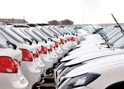 کم‌درآمدها چگونه صاحب خودرو شوند؟