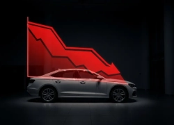 منتظر کاهش بیشتر قیمت خودرو باشیم؟