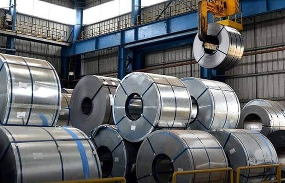 تنظیم بازار ورق به فولادمبارکه واگذار شود