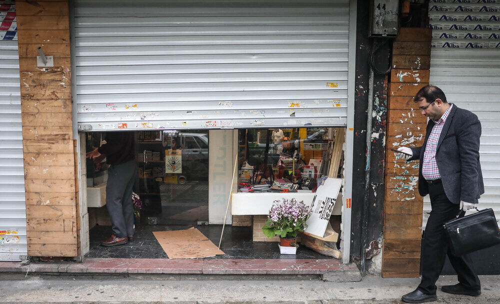 کاسبی با موتور روشن و چراغ خاموش - اصفهان زیبا