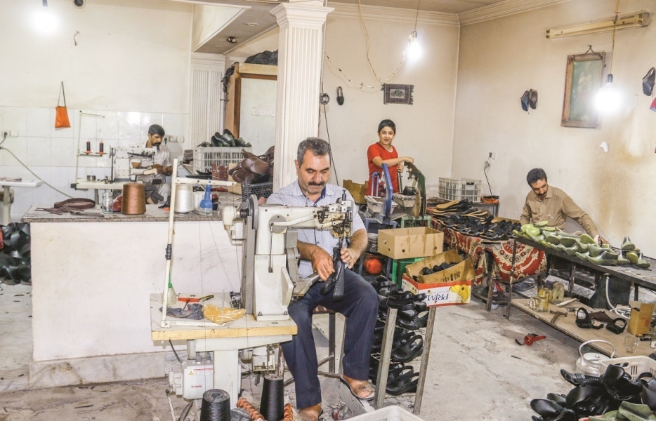 پای رکود و ورشکستگی در کفش ایرانی