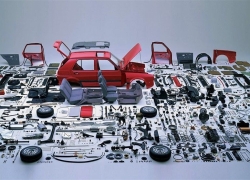 تعمیر اتومبیل در آشفته‌بازار گرانی لوازم‌یدکی