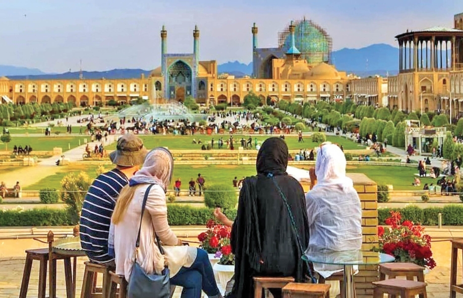 خدمات و گردشگری صدرنشین بیکاری