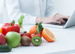 رژیم آنلاین در کنار پزشکان مجازی