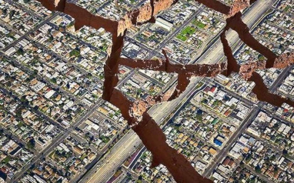 دوئل فرونشست و بازار مسکن - اصفهان زیبا