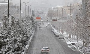 بارش برف، اصفهانی‌ها را غافلگیر و شادمان کرد - اصفهان زیبا