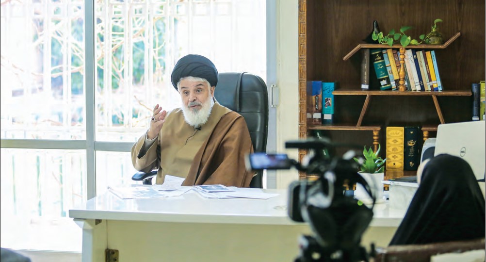 یقه «هویدا» را در مسجدالحرام گرفتم! - اصفهان زیبا