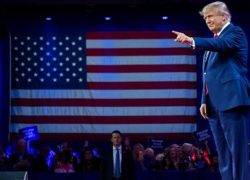 پیشتازی ترامپ در نظرسنجی نامزدهای جمهوری‌خواه انتخابات