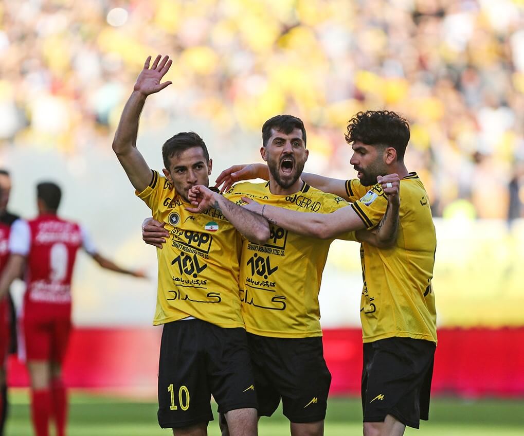 خطر محرومیت دو سپاهانی در آستانه بازی با پرسپولیس - اصفهان زیبا