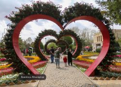 باغ گلها بهشت کوچکی در اصفهان