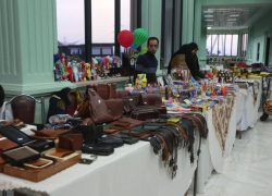 دومین نمایشگاه صنایع دستی، مشاغل خانگی و سوغات اصفهان در مجموعه شهر رویاها برپا شد