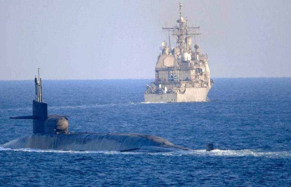 ادعای آمریکا در واکنش به هشدار به زیردریایی‌اش در تنگه هرمز