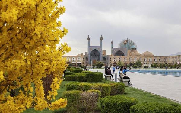 اصفهان؛ انتخابی برای همه