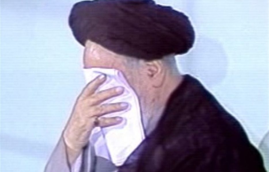 بوسه‌باران اشک‌ها