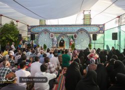 برگزاری مراسم دعای عرفه در باغ رضوان اصفهان