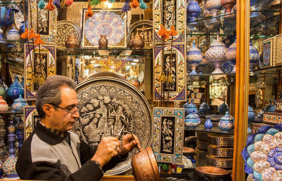 اصفهان 30 میلیون دلار صنایعدستی صادر کرد اصفهان 30 میلیون دلار صنایعدستی صادر کرد