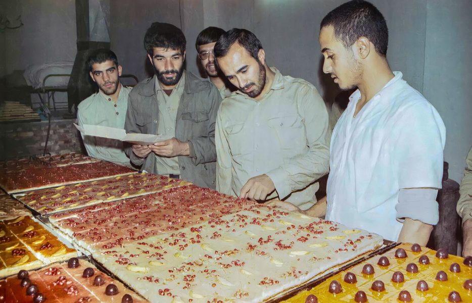 شیرینی &laquo;ناصر قناد&raquo; در جبهه!