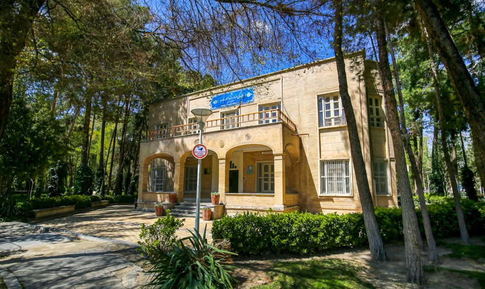 رفع مشکلات و خلق فرصت‌ها با دیپلماسی پویا - اصفهان زیبا