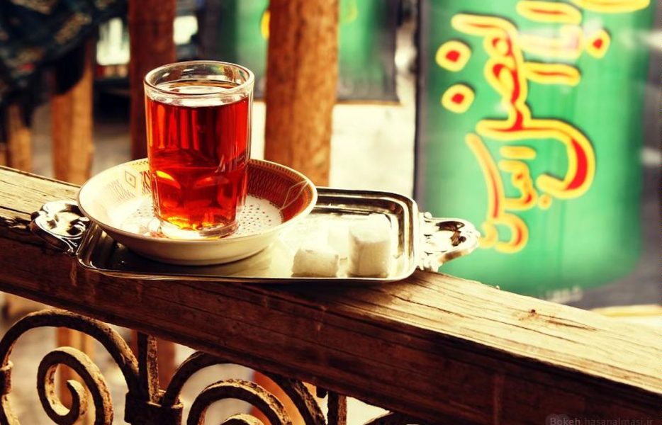 چای شیرینِ داغ!