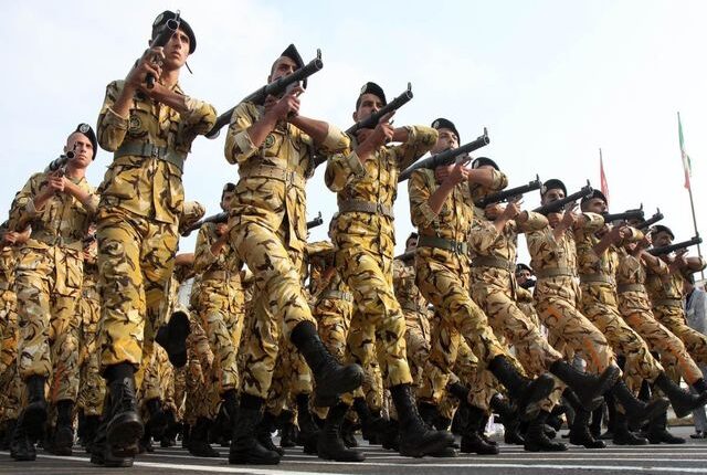خدمت وظیفه، یک نهاد اجتماعی است!