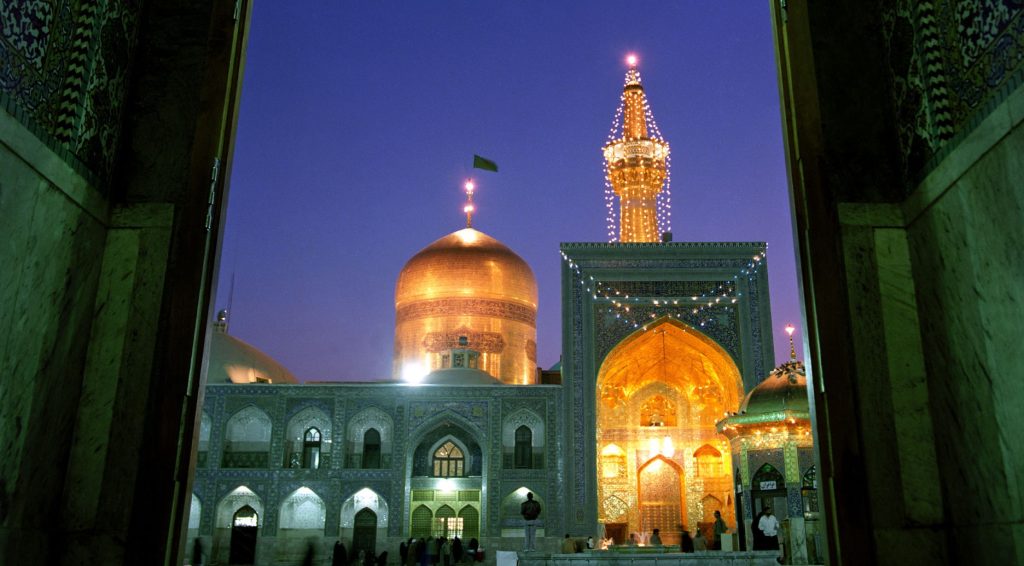 شیوه‌های تربیتی امام رضا علیه‌السلام - اصفهان زیبا