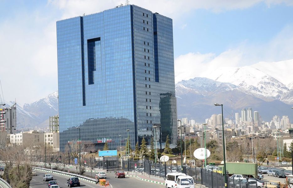 بانک مرکزی در جنگ با تورم