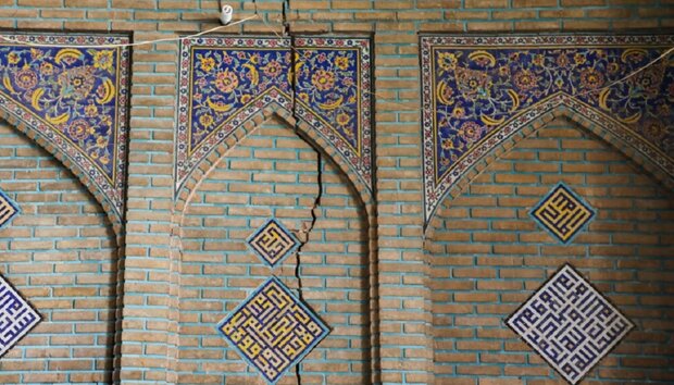 قیامتی به‌راه انداخته‌ایم! - اصفهان زیبا