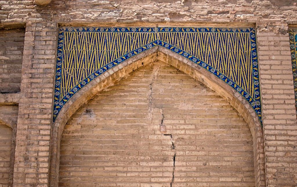 لرزه فرونشست بر پیکر میراث اصفهان