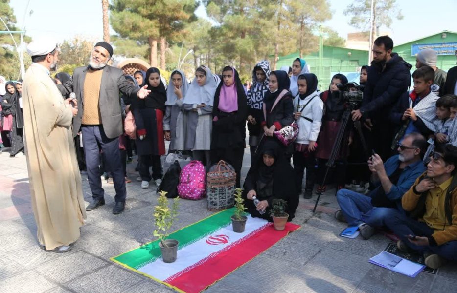 &laquo;دلواپسی&raquo; آسمان دل&zwnj;ها را بارانی کرد