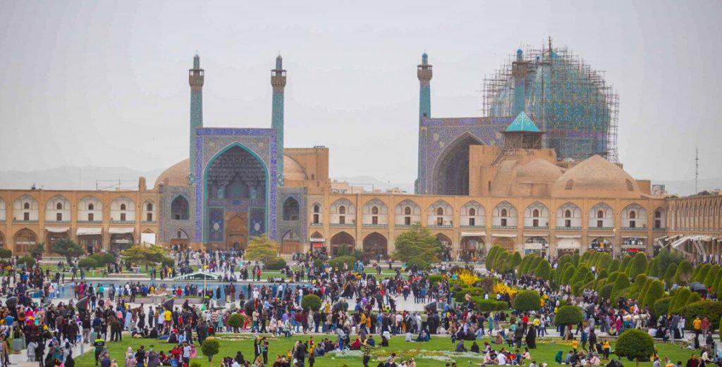 بالاوپایین تقویم گردشگری اصفهان - اصفهان زیبا
