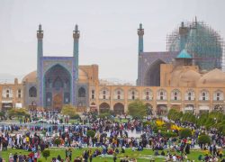 بالاوپایین تقویم گردشگری اصفهان