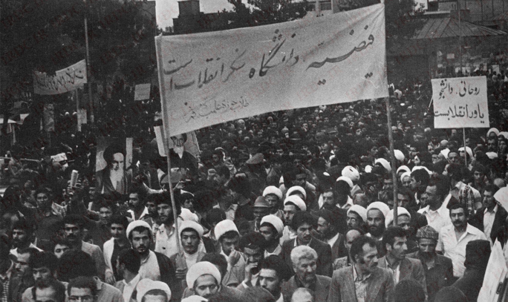 دانشجو باید فعال سیاسی باشد تا به رخوت دچار نشود - اصفهان زیبا