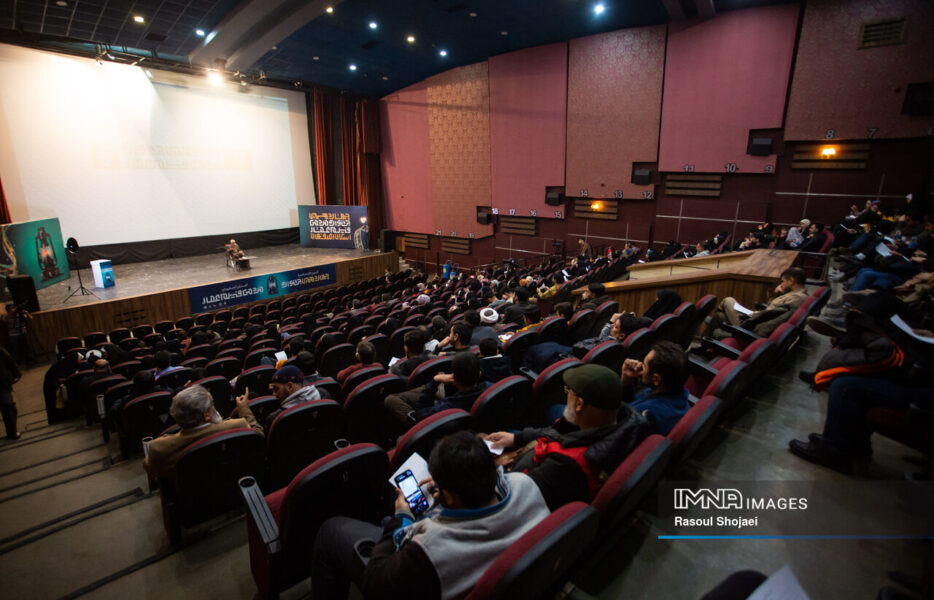 سینمای ایرانی باید مروج معنویت باشد