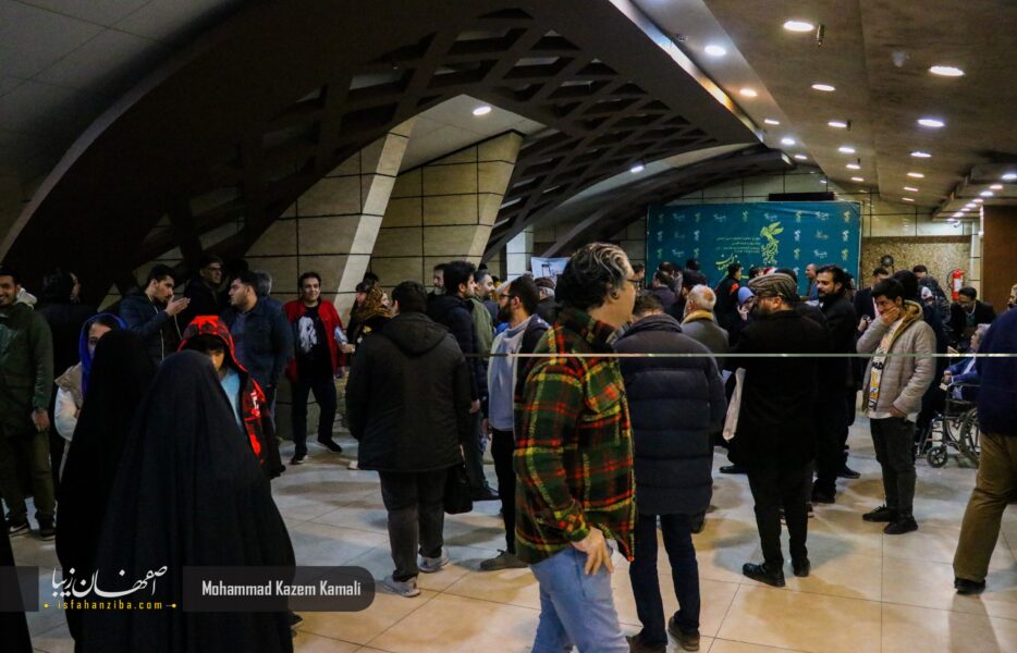 مثل معمولی‌ها حرفه‌ای فیلم ببین