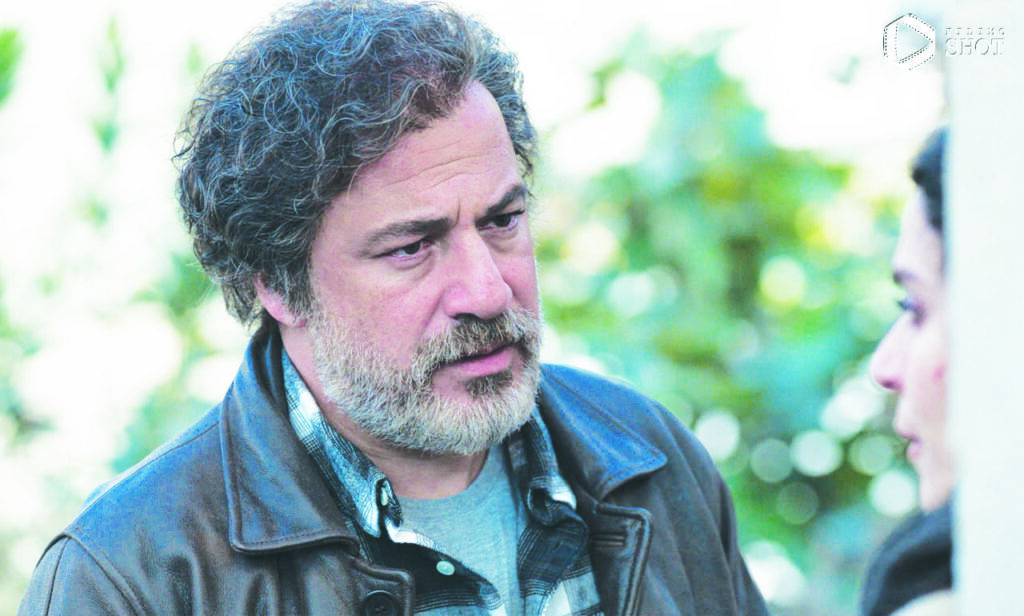 این فیلم بوی مردگی می‌دهد - اصفهان زیبا