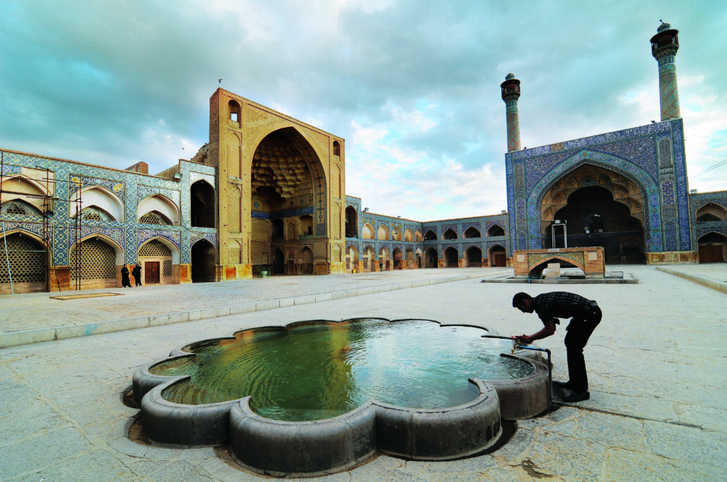 یک وجب خاک به یک دانه زر - اصفهان زیبا