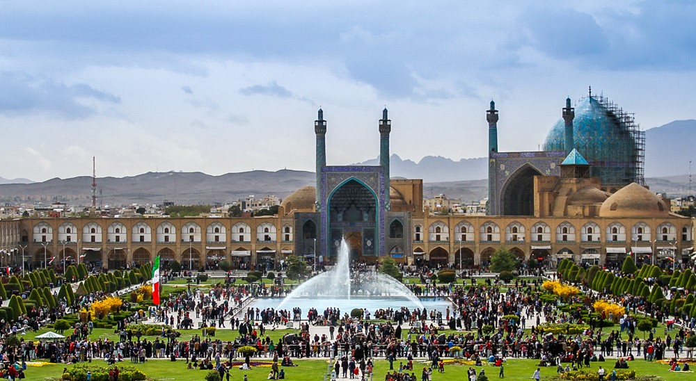 ضربه غیررسمی‌ها به گردشگری - اصفهان زیبا