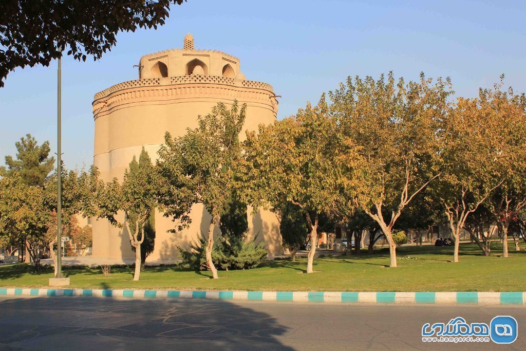 مرداویج؛ آوردگاه سیاستمداران دیروز و متمولان امروز - اصفهان زیبا