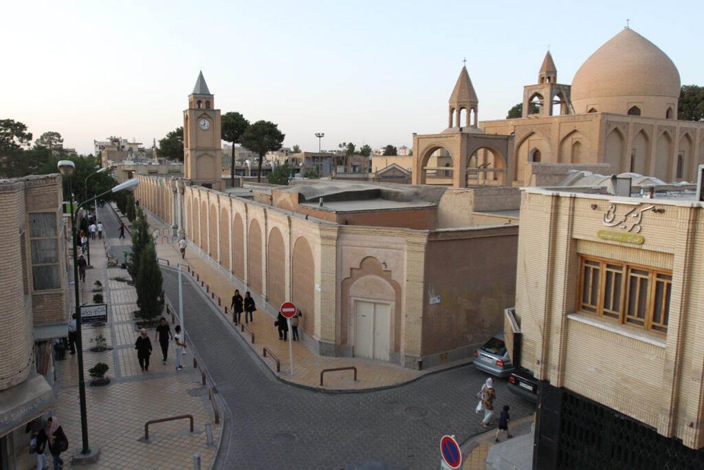 جلفای اصفهان؛ محله‌ای با روح کلیسایی و کالبد خشت و گلی - اصفهان زیبا