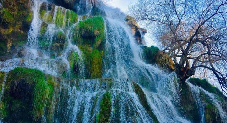 همهمه&zwnj;ای بلندتر از صدای آبشار