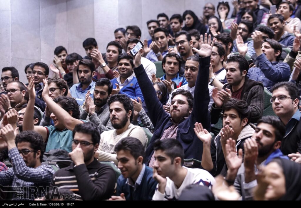 دولت جدید و نگاه تازه به دانشجو - اصفهان زیبا