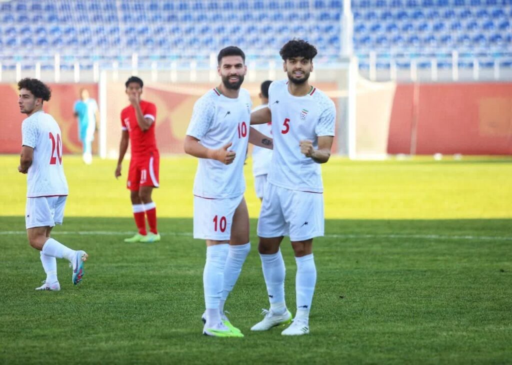 مربع مدعیان در کورس رقابت - اصفهان زیبا