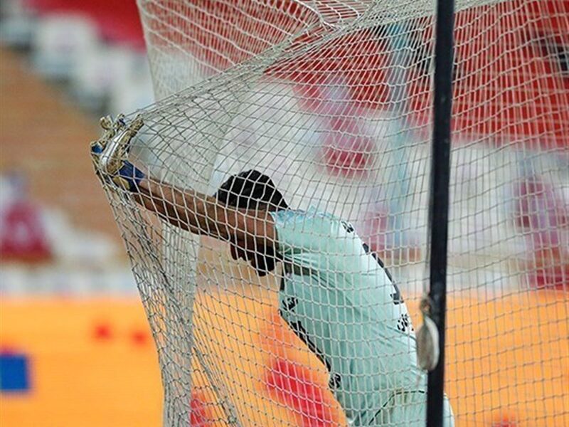 چرا دروازه‌بانان پایه اصفهان در رده بزرگ‌سالان مطرح نیستند