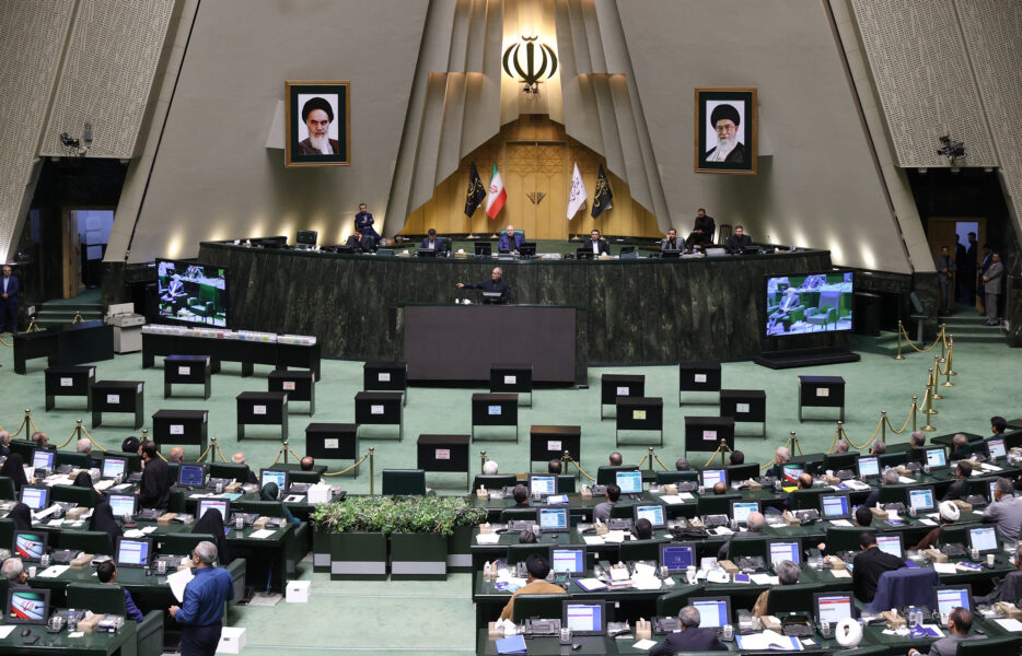 همگرایی دو قوه در سایه رأی اعتماد به کابینه