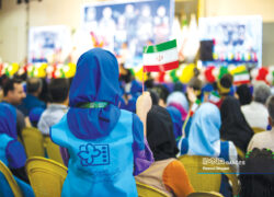 دست قهرمانان فردا بر شانه قهرمانان دیروز