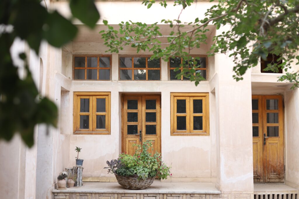 سرایی برای صنایع‌دستی - اصفهان زیبا