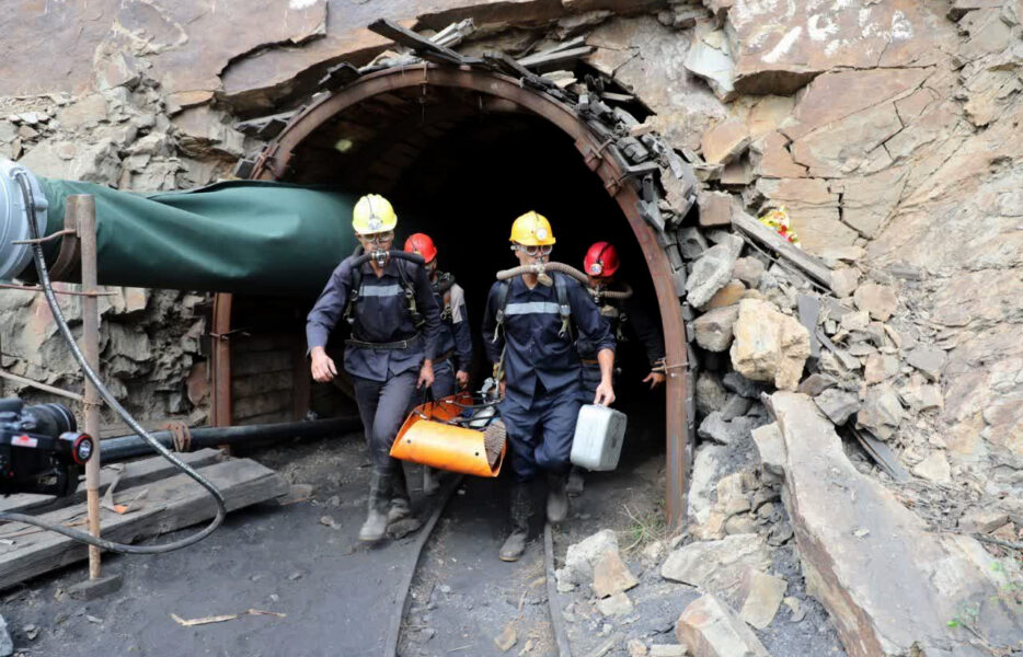 جعبه سیاه نظارت بر معادن اصفهان