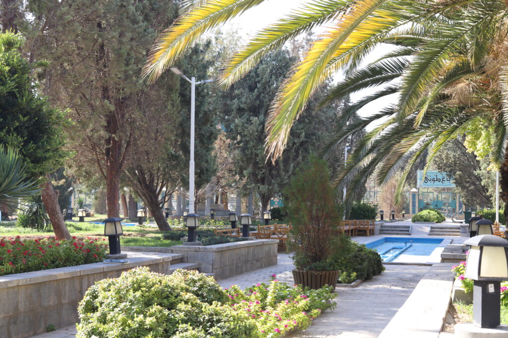 تخت‌فولاد؛ بی‌امکانات - اصفهان زیبا