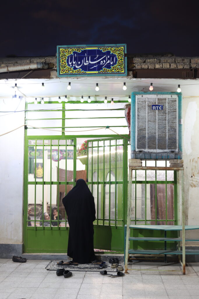 امامزاده سلطان بابا(ع)؛ جایی امن برای بانوان - اصفهان زیبا